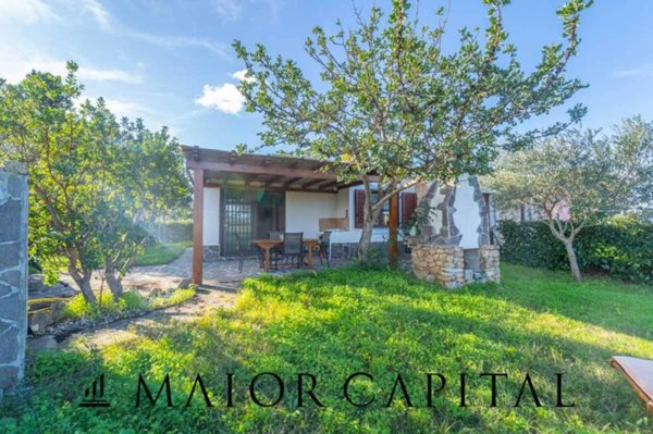 casa indipendente in vendita a Posada