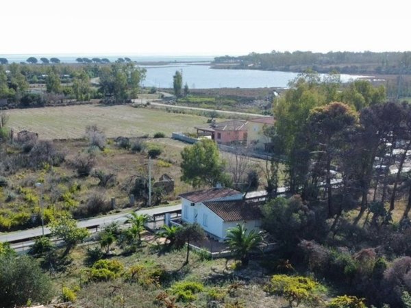 casa indipendente in vendita a Posada