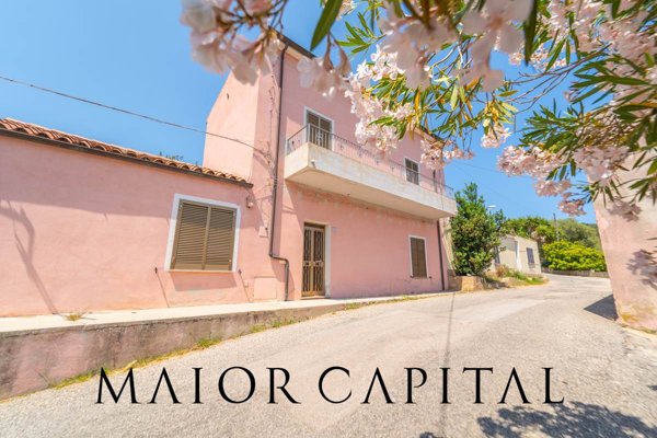 casa indipendente in vendita a Posada in zona Sas Murtas