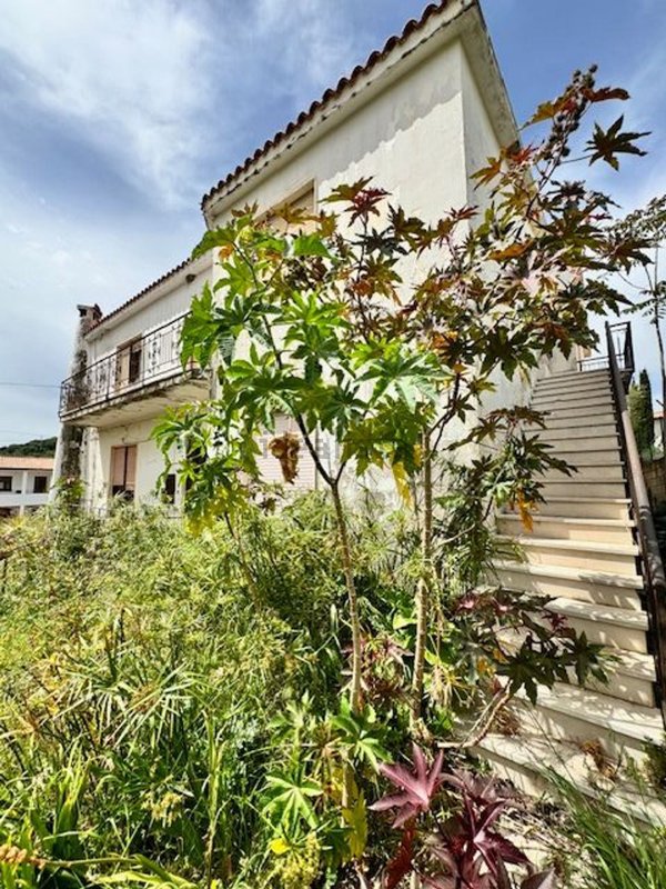 casa indipendente in vendita a Posada