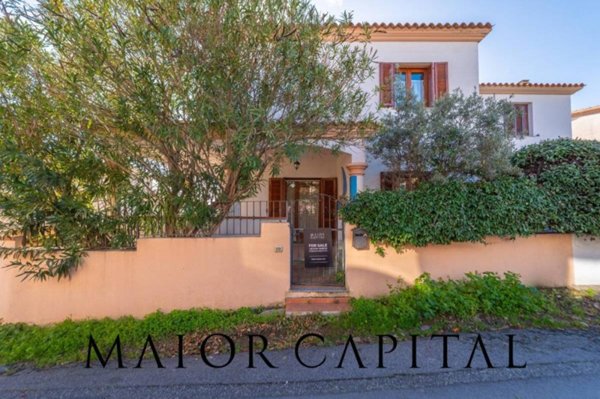 casa indipendente in vendita a Posada