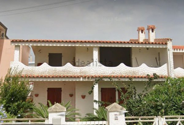 casa indipendente in vendita a Posada