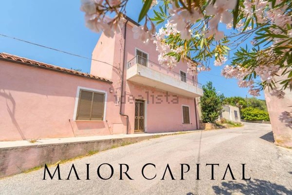 casa indipendente in vendita a Posada in zona Sas Murtas