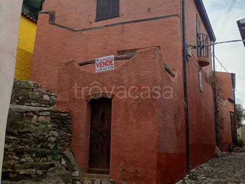 appartamento in vendita a Posada in zona San Giovanni di Posada