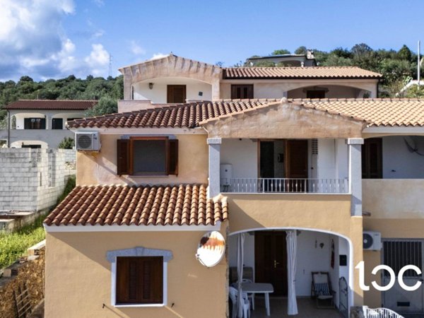 appartamento in vendita a Posada in zona Sas Murtas