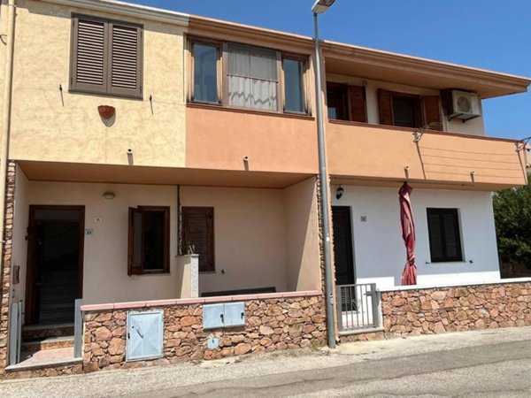 appartamento in vendita a Posada in zona San Giovanni di Posada