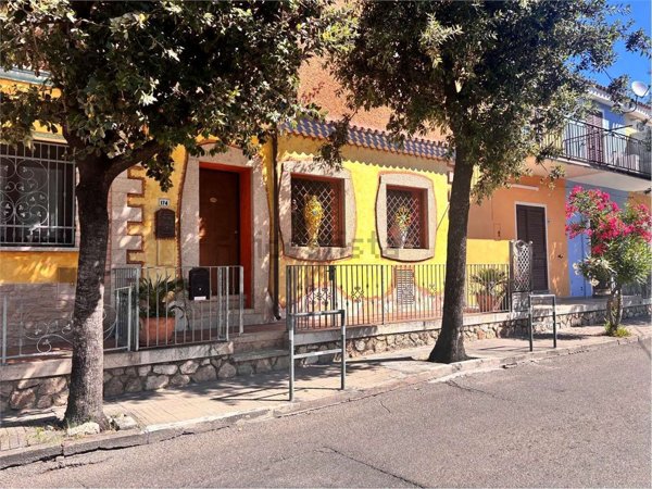 appartamento in vendita a Posada in zona San Giovanni di Posada