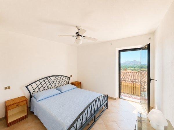 casa indipendente in vendita a Posada in zona San Giovanni di Posada