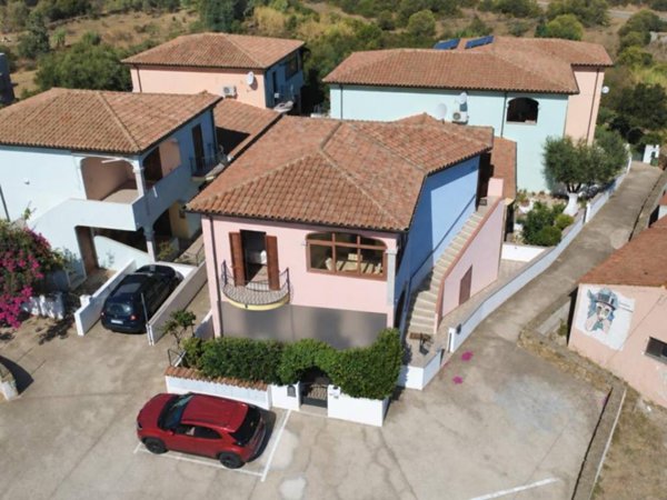 appartamento in vendita a Posada in zona Sas Murtas