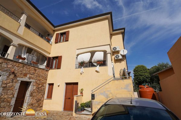 casa indipendente in vendita a Posada in zona San Giovanni di Posada