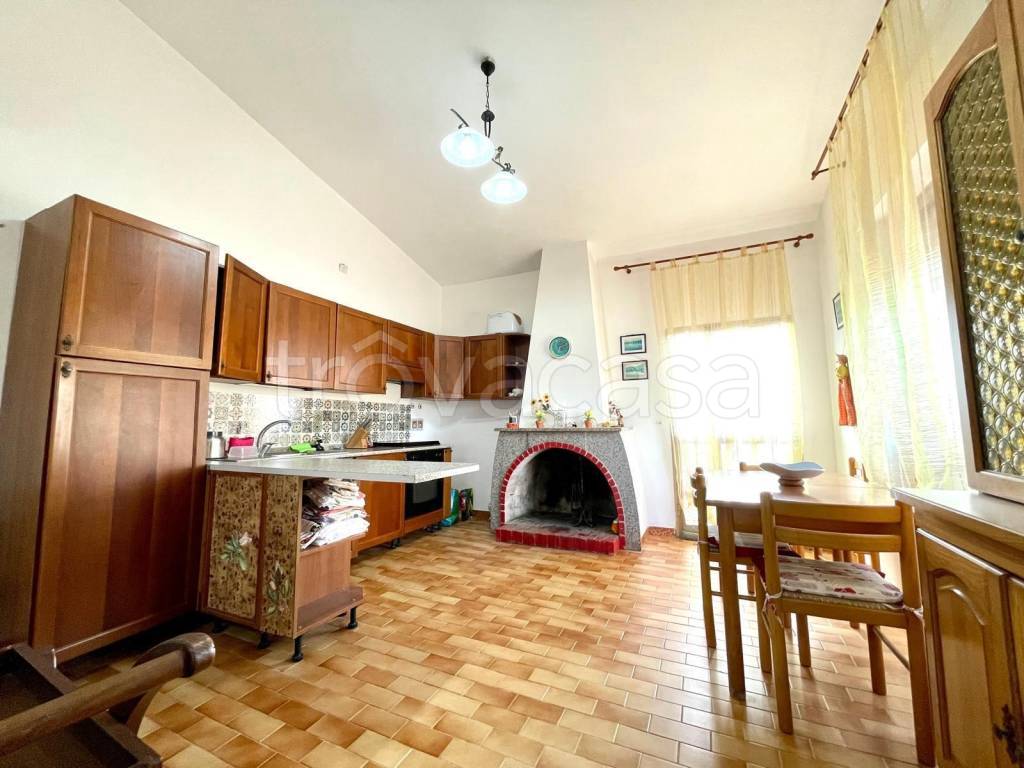 casa indipendente in vendita a Sindia