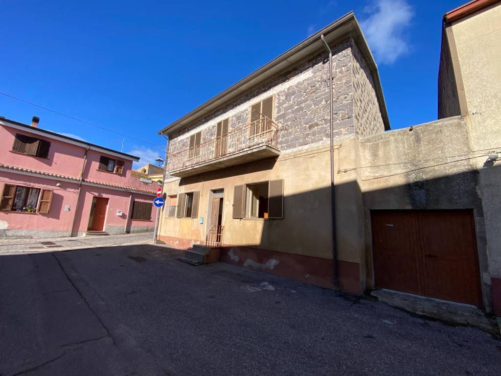 casa indipendente in vendita a Sindia