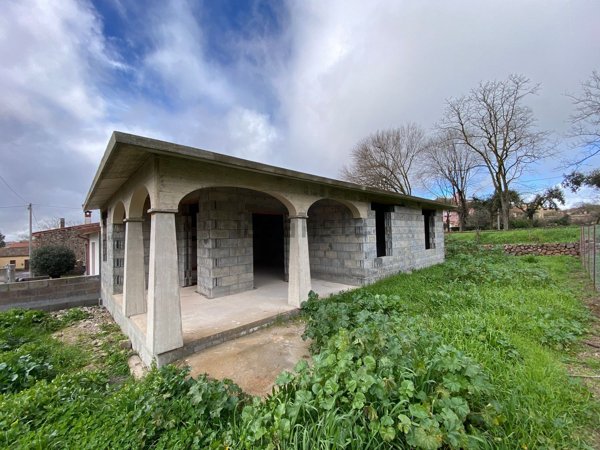 casa indipendente in vendita a Sindia