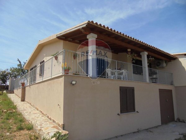 casa indipendente in vendita a Siniscola in zona La Caletta