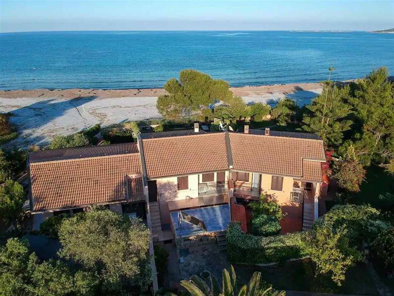 casa indipendente in vendita a Siniscola in zona Capo Comino