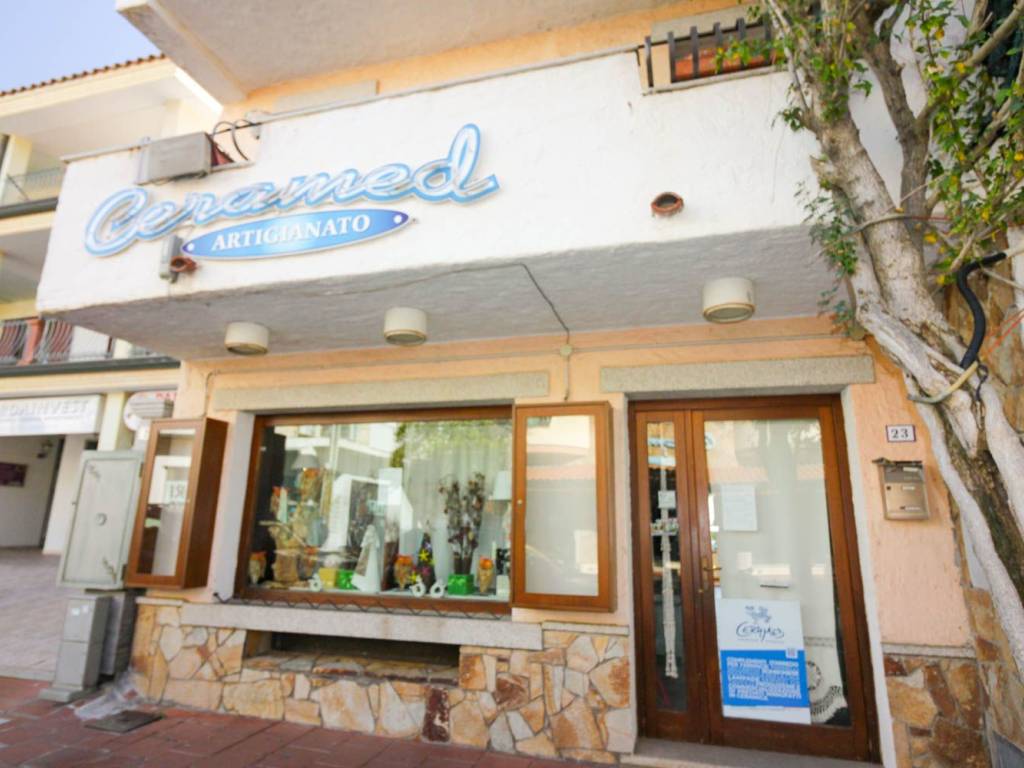 negozio in vendita a Siniscola in zona La Caletta