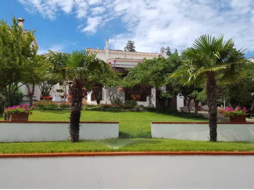 casa indipendente in vendita a Siniscola in zona Santa Lucia