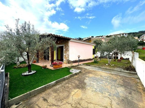 casa indipendente in vendita a Siniscola