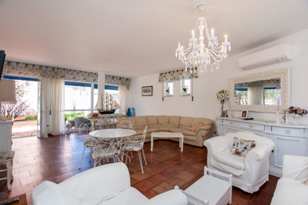casa indipendente in vendita a Siniscola in zona Santa Lucia