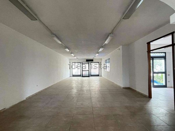 trivano in vendita a Siniscola
