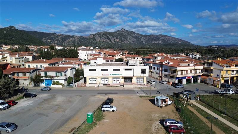 locale commerciale in vendita a Siniscola