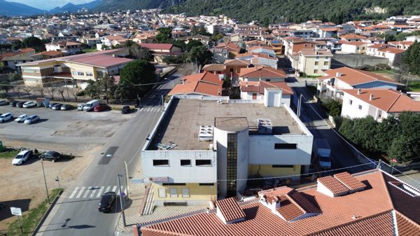 locale commerciale in vendita a Siniscola