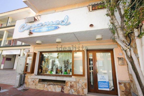 locale commerciale in vendita a Siniscola in zona La Caletta