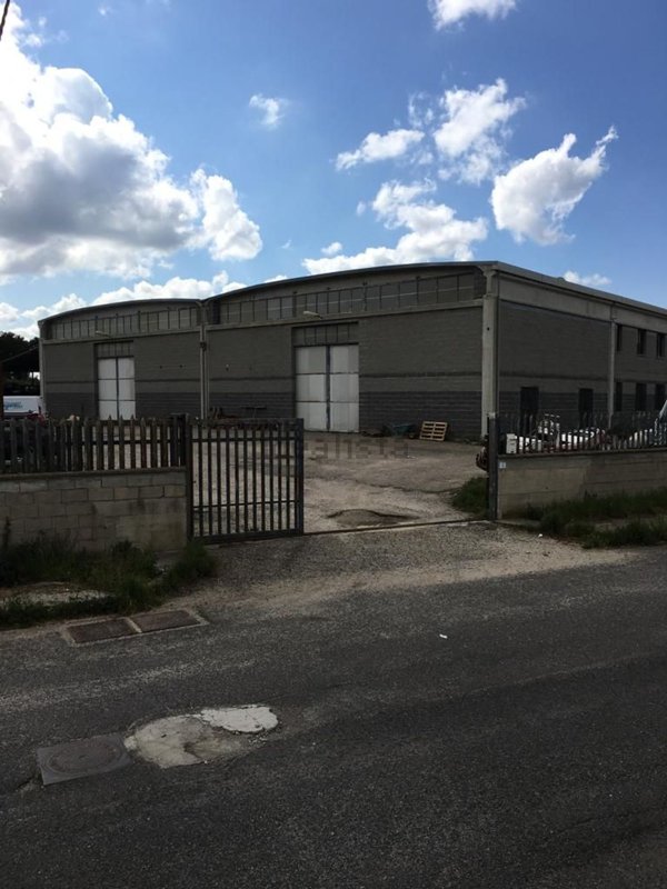 capannone in vendita a Siniscola