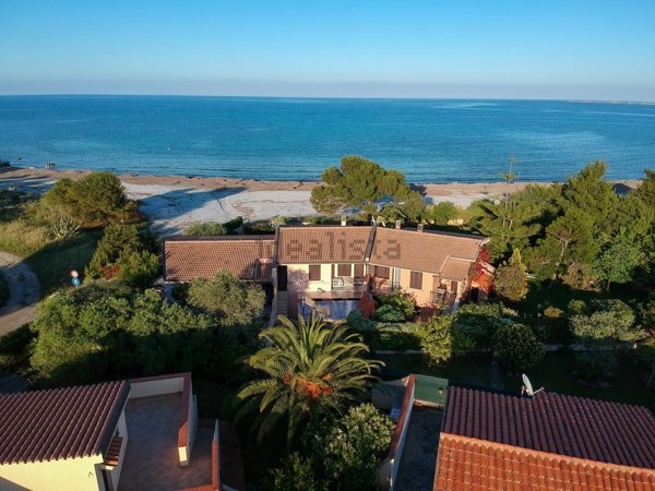casa indipendente in vendita a Siniscola in zona Santa Lucia
