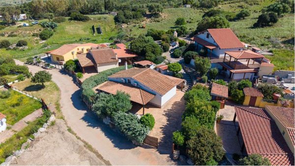 casa indipendente in vendita a Siniscola