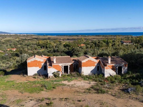 casa indipendente in vendita a Siniscola in zona Santa Lucia