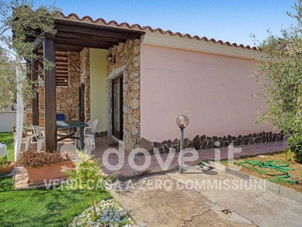 casa indipendente in vendita a Siniscola in zona Capo Comino