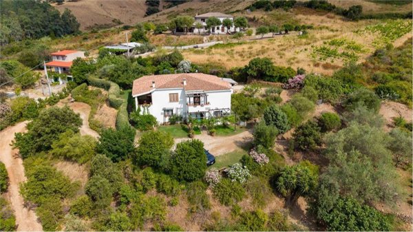 casa indipendente in vendita a Siniscola