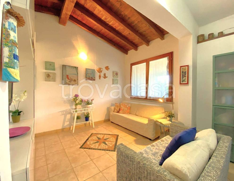 casa indipendente in vendita a Tertenia