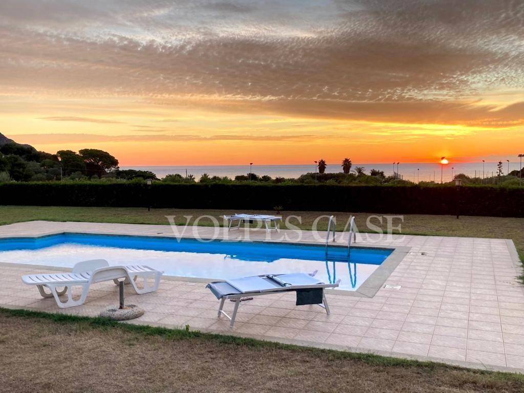 casa indipendente in vendita a Tertenia