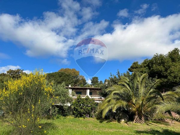 casa indipendente in vendita a Tertenia