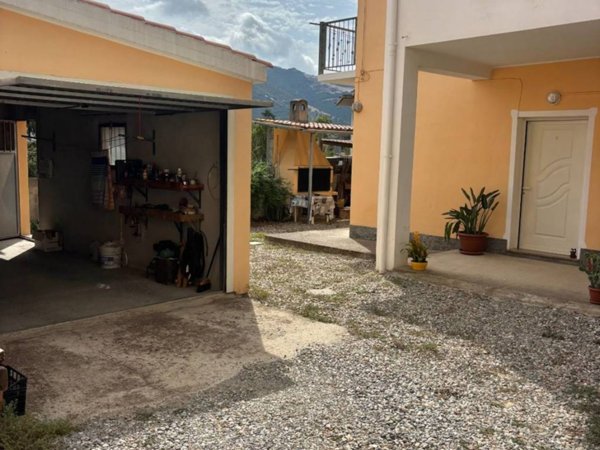 casa indipendente in vendita a Tertenia