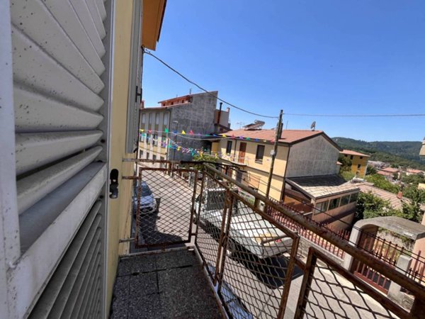 casa indipendente in vendita a Tonara