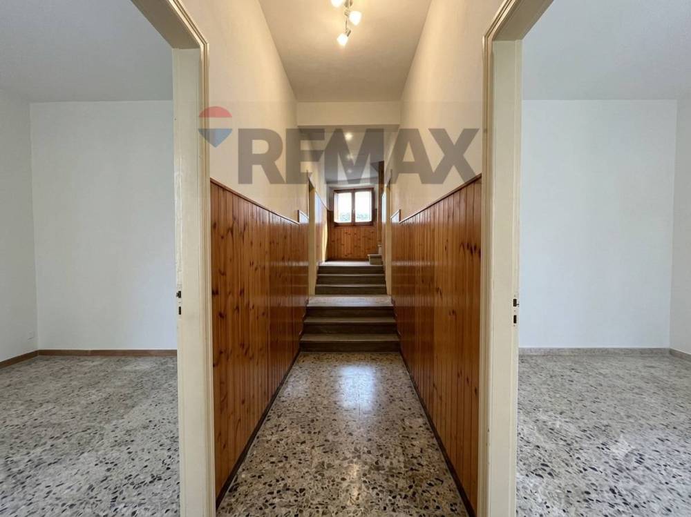 casa indipendente in vendita a Tonara in zona Arasulè