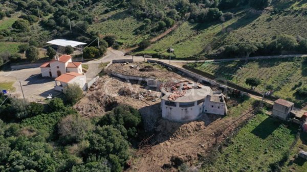 casa indipendente in vendita a Torpè in zona Su Cossu