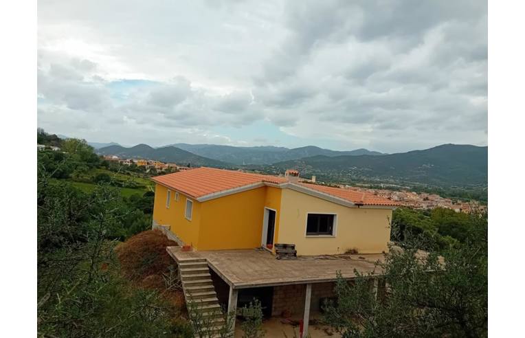 casa indipendente in vendita a Torpè