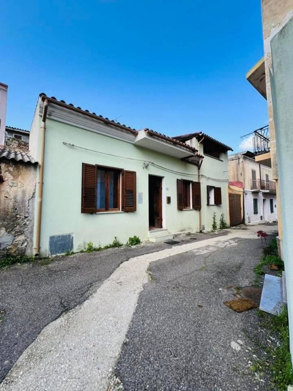 casa indipendente in vendita a Torpè