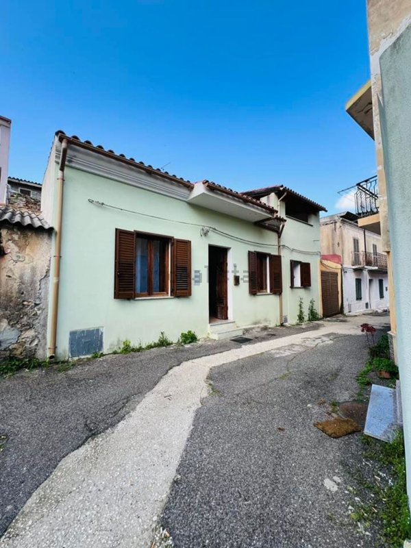 casa indipendente in vendita a Torpè