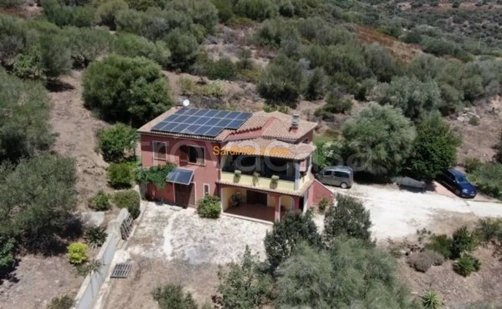 casa indipendente in vendita a Torpè