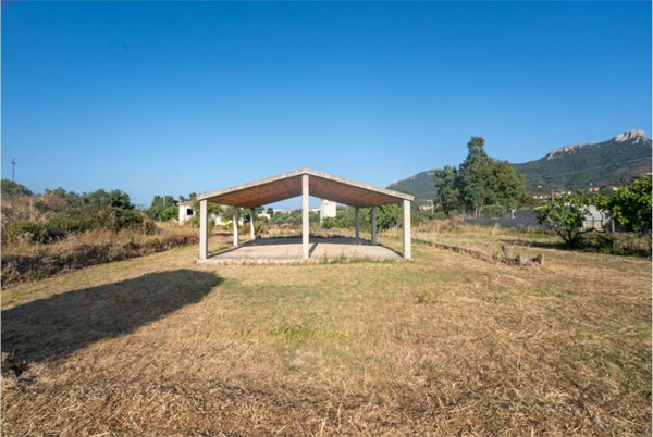 casa indipendente in vendita a Torpè