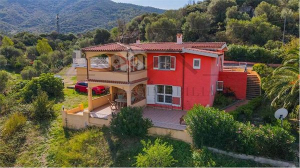 casa indipendente in vendita a Torpè
