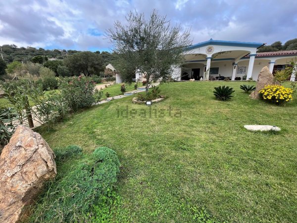 casa indipendente in vendita a Torpè