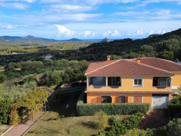 casa indipendente in vendita a Torpè