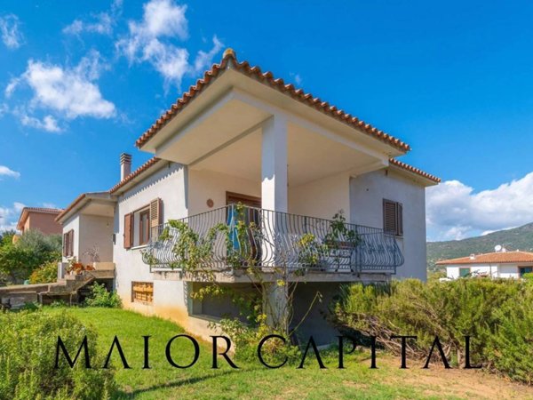 casa indipendente in vendita a Torpè