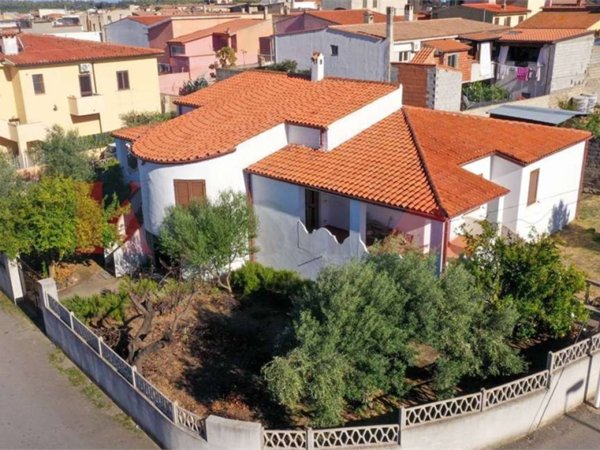 casa indipendente in vendita a Torpè
